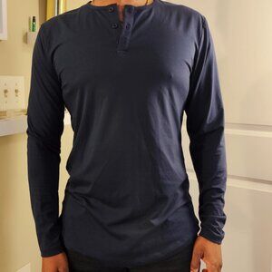 Cuts Long Sleeve Slim Fit Henley - M